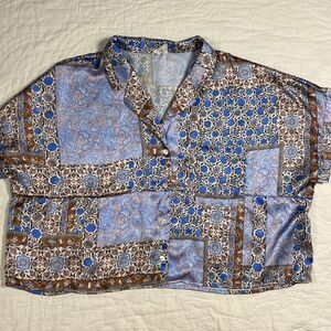 dRA Los Angeles Oversized Floral & Paisley Button Up size M